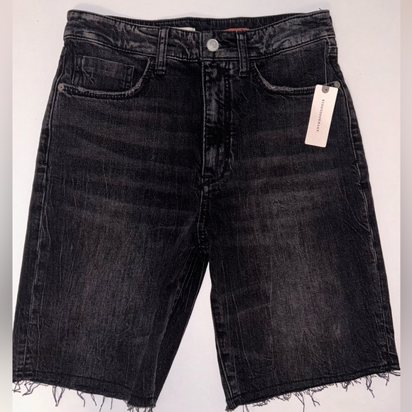 Anthropologie Pilcro women black bermuda hi rise jean shorts raw hem size 26 NWT - Picture 1 of 10